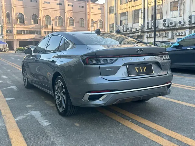 Ford Mondeo — Фото автомобиля 4