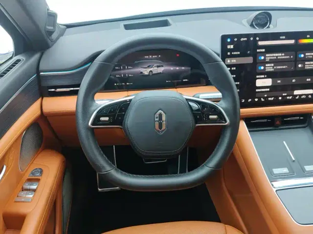 Aito M5 — Фото автомобиля 15