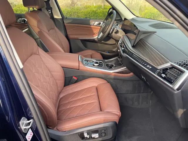 BMW X7 — Фото автомобиля 7