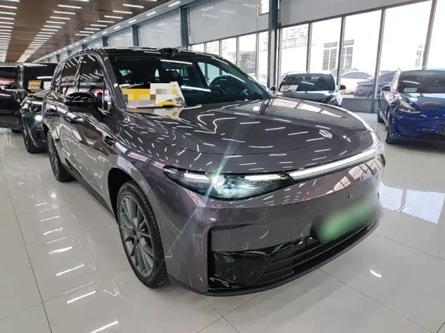 Leapmotor C10 — Фото автомобиля 3