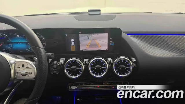 Mercedes-Benz GLA-Class H247 — Фото автомобиля 15