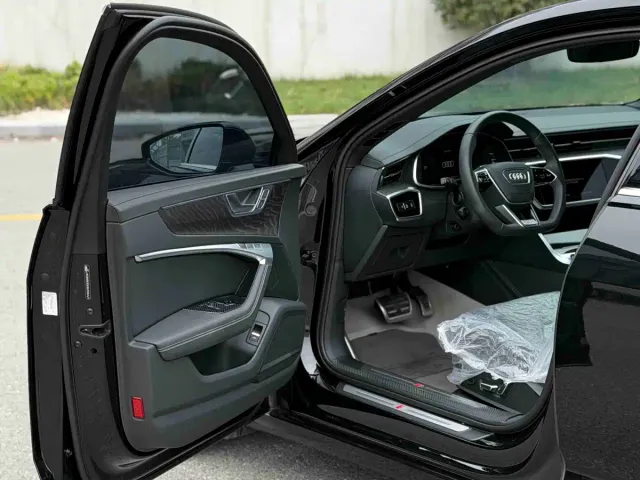 Audi A6L — Фото автомобиля 15