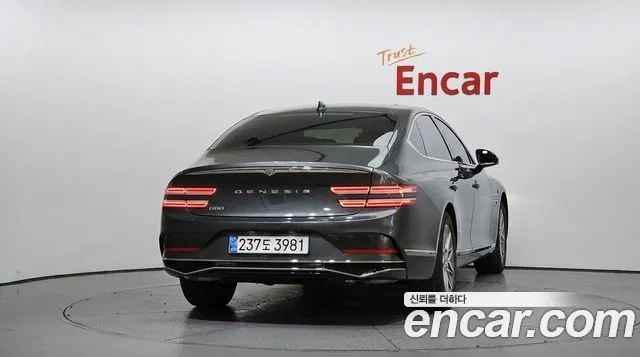Genesis G80 RG3 — Фото автомобиля 4