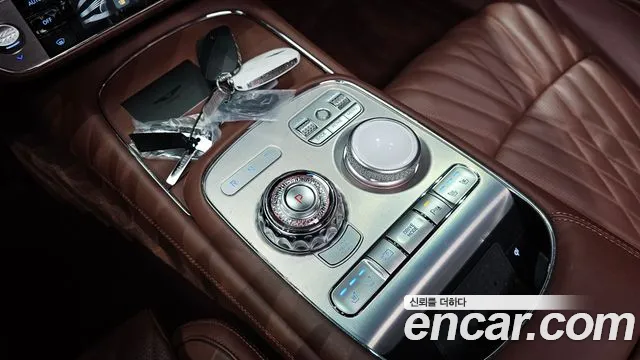 Genesis G90 — Фото автомобиля 9