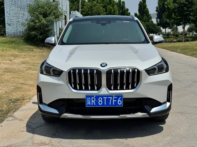 BMW X1 — Фото автомобиля 2