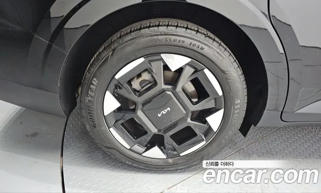 Kia Carnival 4th Gen — Фото автомобиля 5