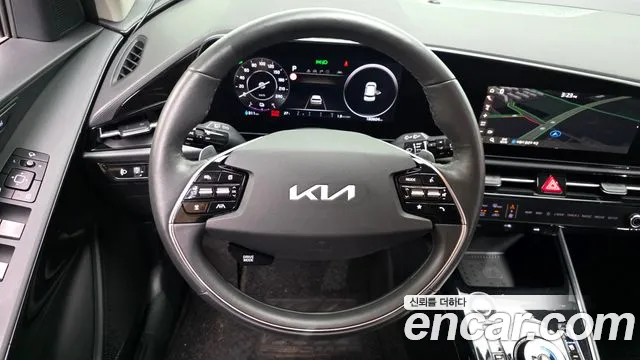 Kia Niro — Фото автомобиля 13