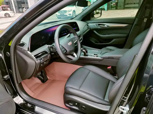 Cadillac CT5 — Фото автомобиля 17