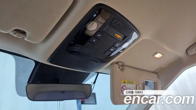 Kia Canival Carnival 4 поколение Бензин 9 мест Prestige — Фото автомобиля 17