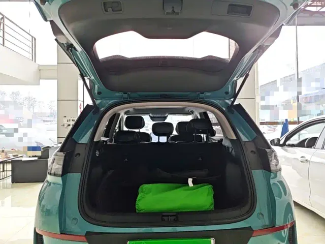 BYD Sealion 05 EV — Фото автомобиля 18
