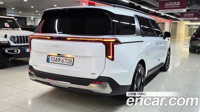 Kia Carnival — Фото автомобиля 4