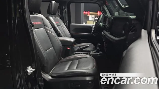Jeep Wrangler — Фото автомобиля 17