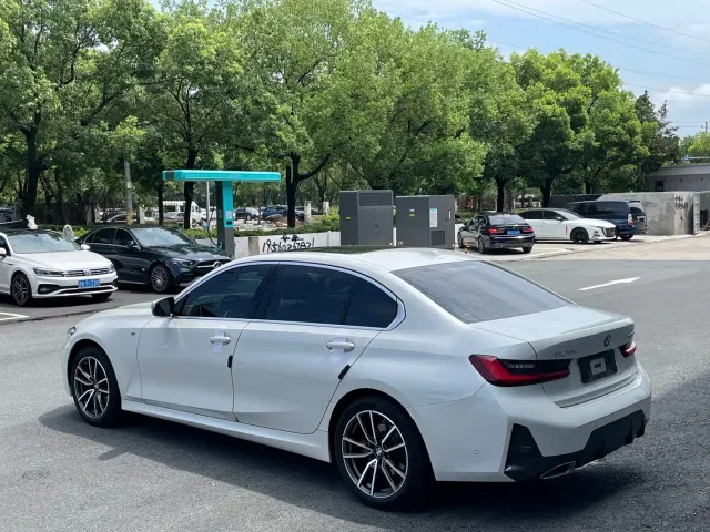 BMW 3 Series — Фото автомобиля 22