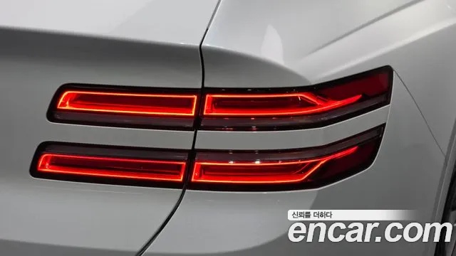 Genesis GV80 2.5T Бензин 2WD — Фото автомобиля 23