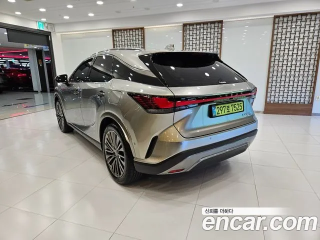 Lexus RX — Фото автомобиля 2
