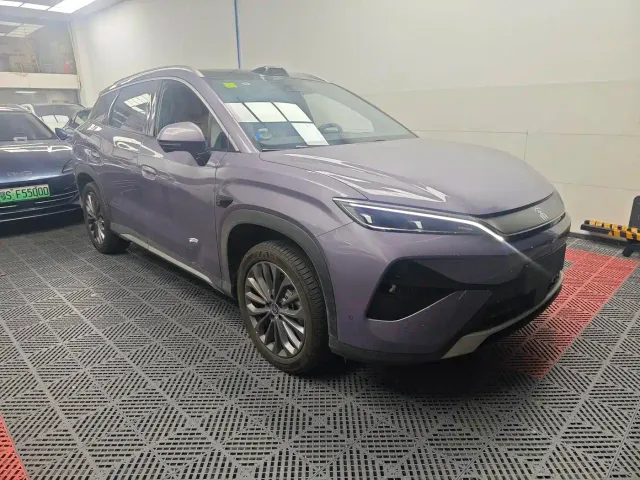 BYD Song Ultra — Фото автомобиля 3