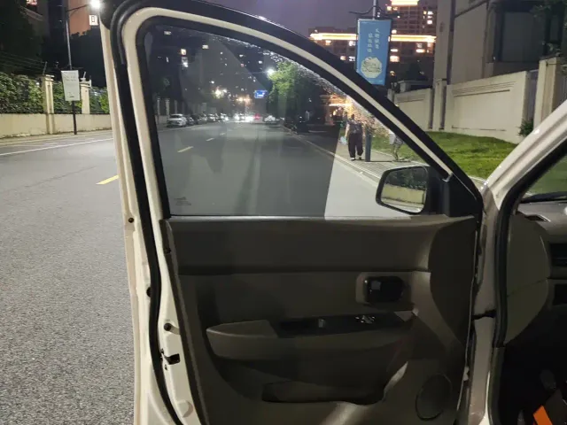 Wuling Hongguang — Фото автомобиля 9