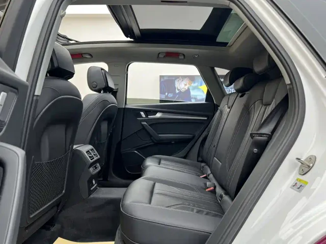 Audi Q5L — Фото автомобиля 28