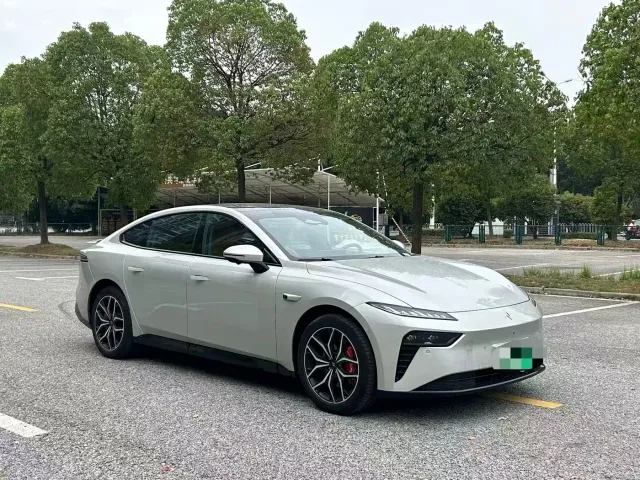 Dongfeng eπ 007 — Фото автомобиля 3