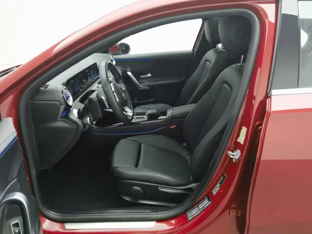 Mercedes-Benz A-Class — Фото автомобиля 10
