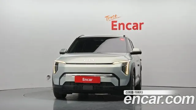 Kia EV3 — Фото автомобиля 3