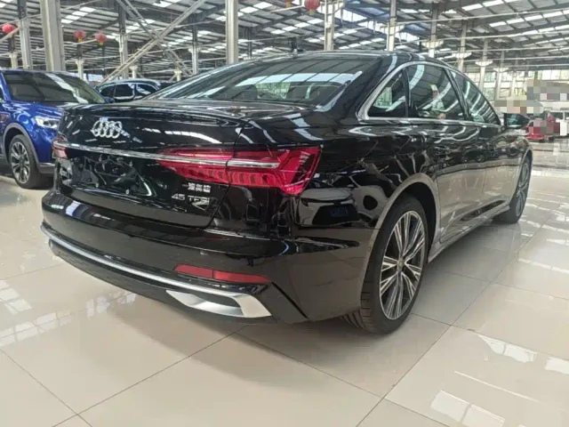 Audi A6L — Фото автомобиля 6