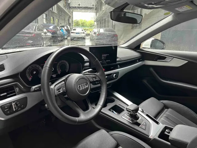 Audi A4L — Фото автомобиля 14