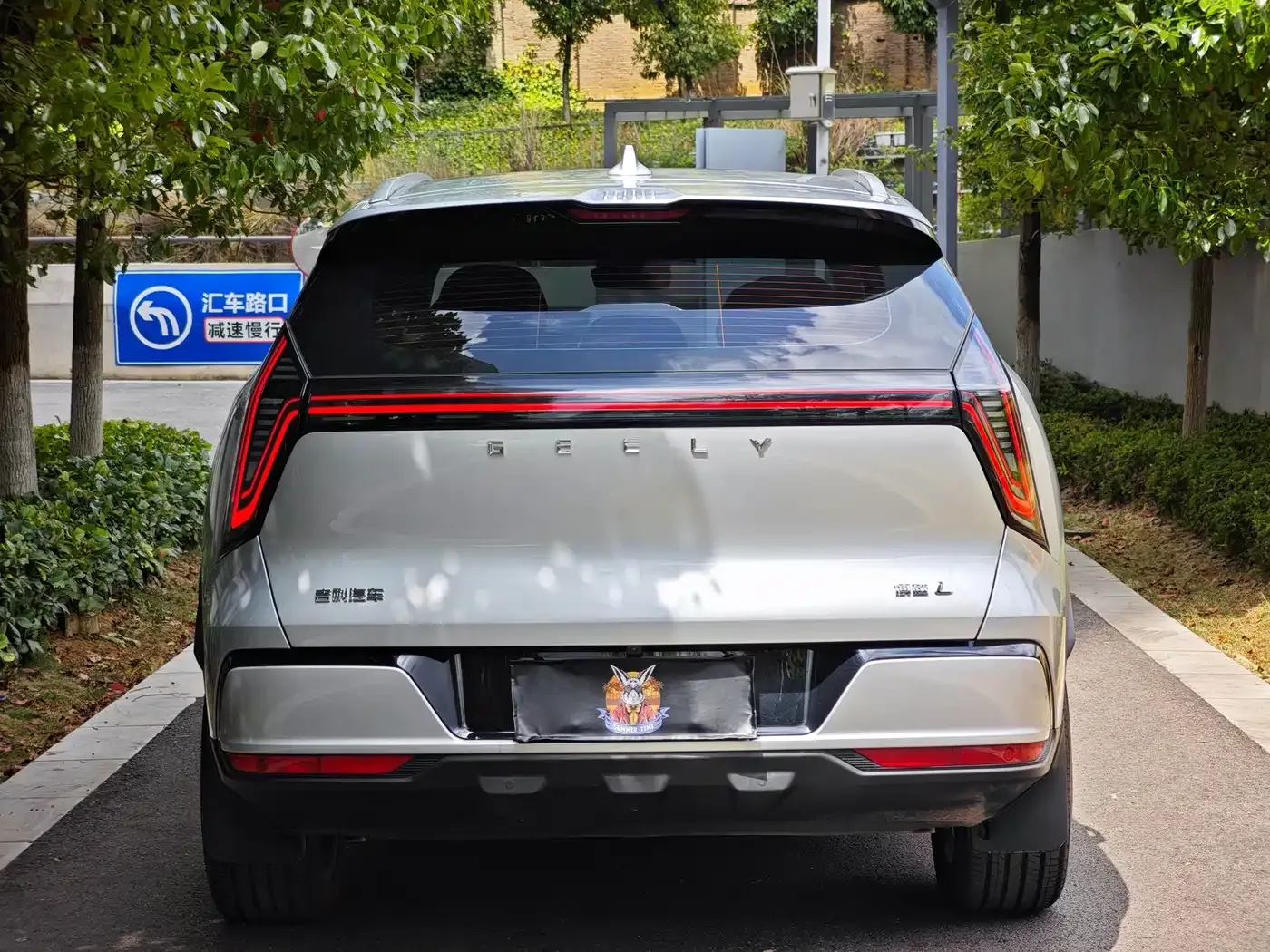 Geely Boyue L 2025 Model 4th Gen 1.5TD DCT Shanhe — Фото автомобиля 5