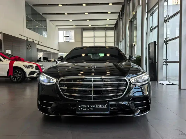 Mercedes-Benz S-Class — Фото автомобиля 2