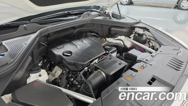 Genesis GV80 — Фото автомобиля 9