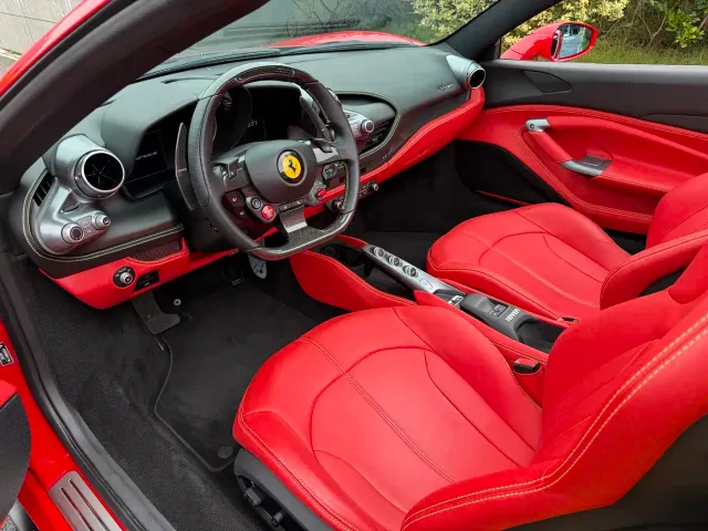 Ferrari F8 — Фото автомобиля 6