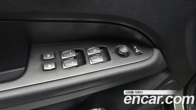 KG_Mobility_Ssangyong Rexton Новый Rexton Sport Khan Дизель 2.2 4WD — Фото автомобиля 28