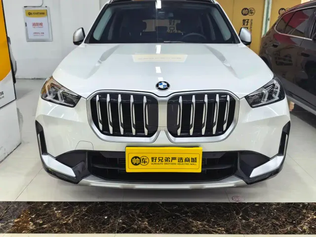 BMW X1 — Фото автомобиля 2