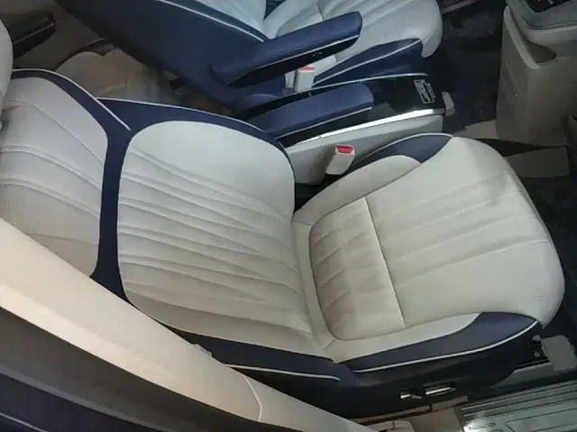 Roewe iMAX8 — Фото автомобиля 24