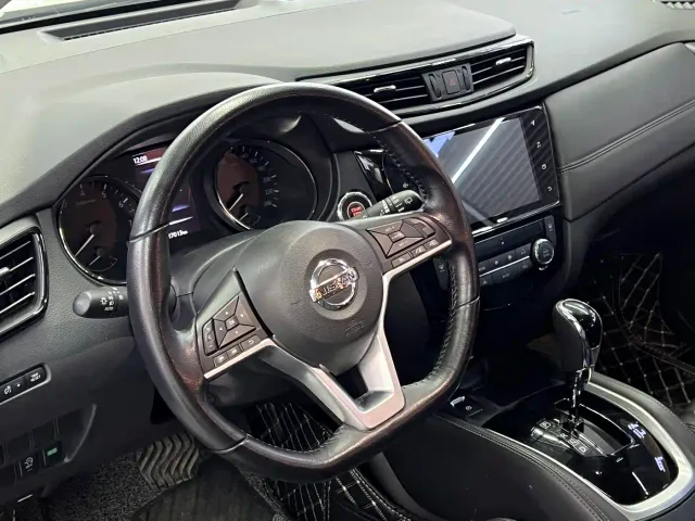 Nissan X-Trail — Фото автомобиля 5