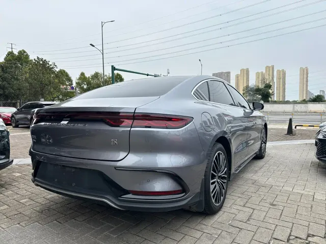 BYD Han — Фото автомобиля 7