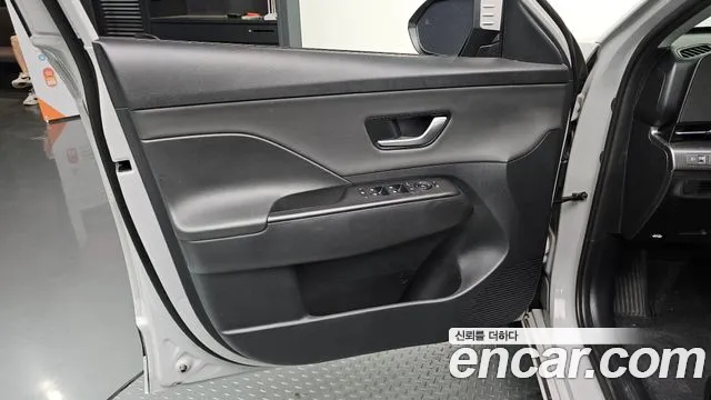 Hyundai Kona — Фото автомобиля 24