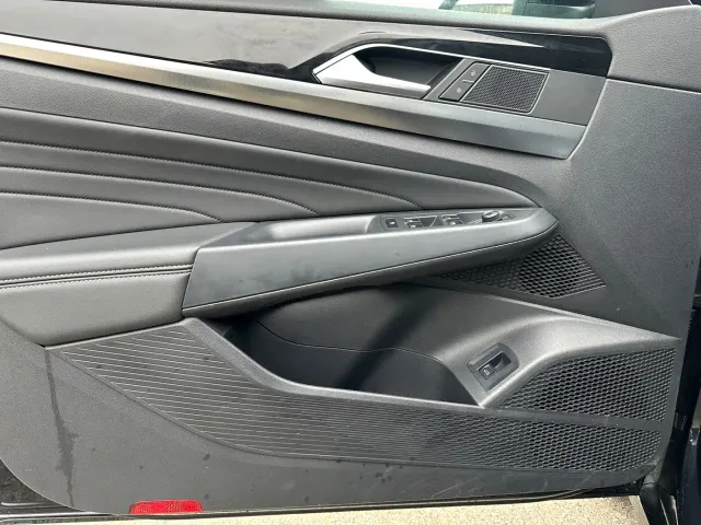 Volkswagen Passat — Фото автомобиля 12