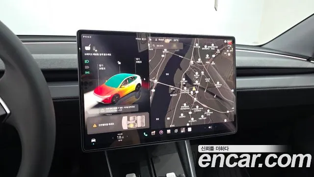 Tesla Model Y — Фото автомобиля 11