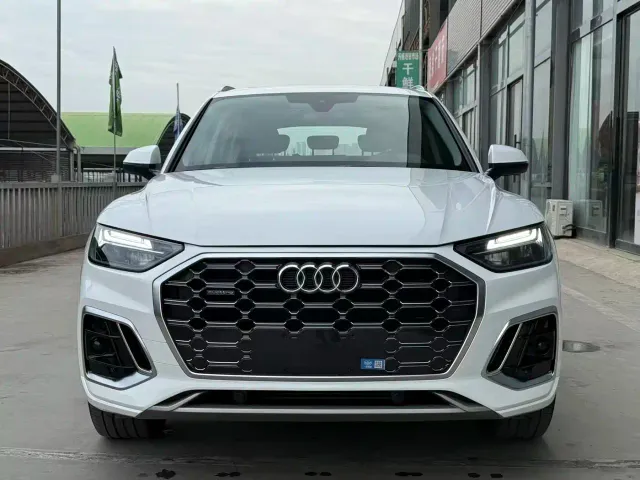 Audi Audi Q5L 2024 Model 40 TFSI Fashion Dynamic — Фото автомобиля 3