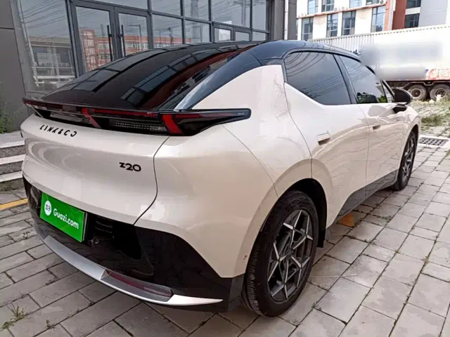 Lynk & Co Z20 — Фото автомобиля 4