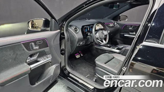 Mercedes-Benz GLA-Class — Фото автомобиля 11