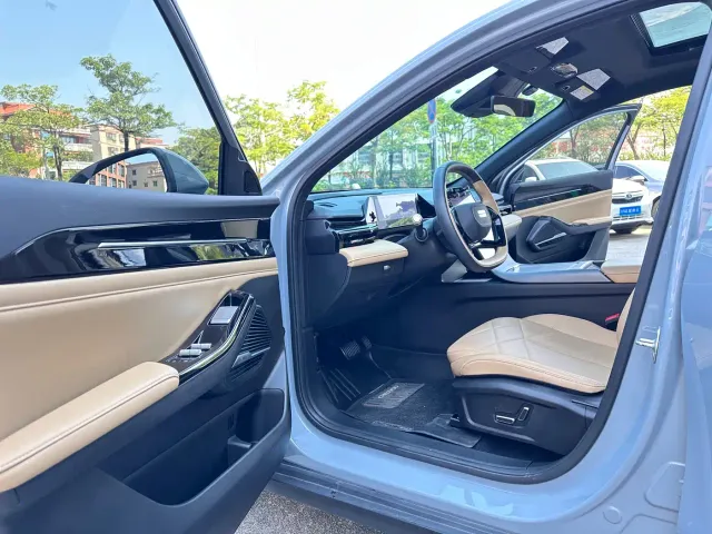 Geely Galaxy L6 — Фото автомобиля 13