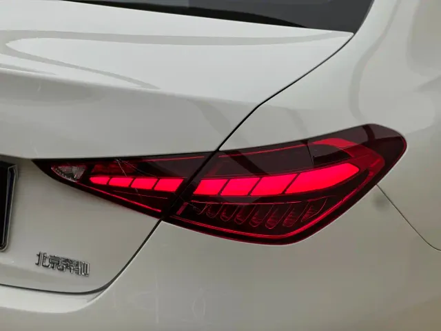 Mercedes-Benz C-Class — Фото автомобиля 21