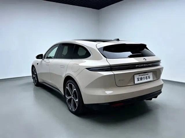 Nio ET5 Touring — Фото автомобиля 5