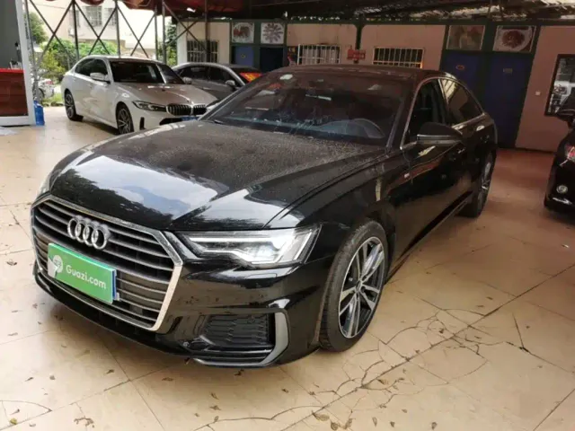 Фотография автомобиля — Audi A6L
