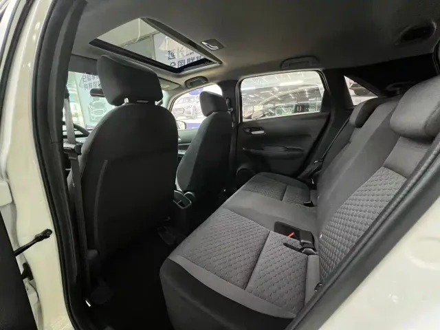 Honda Fit — Фото автомобиля 7