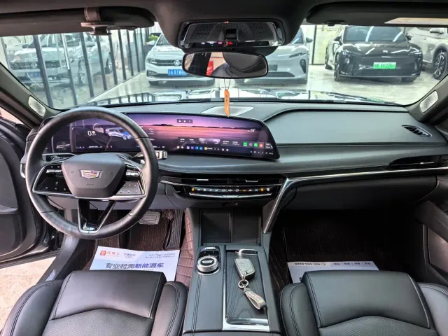 Cadillac CT6 — Фото автомобиля 17