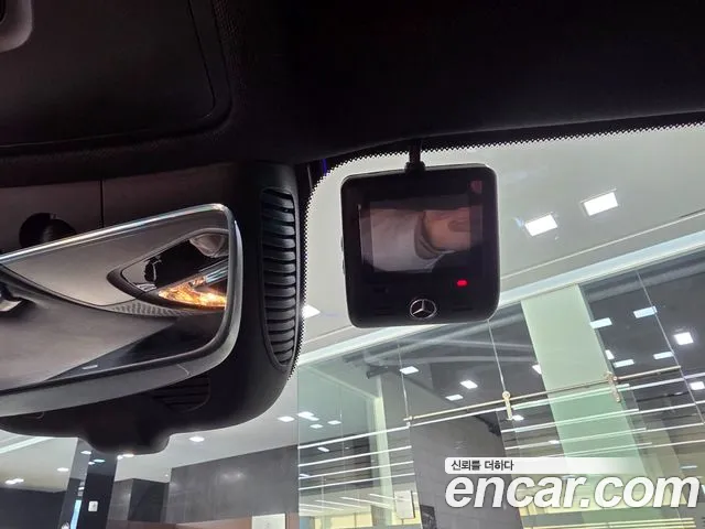 Mercedes-Benz EQB X243 — Фото автомобиля 17