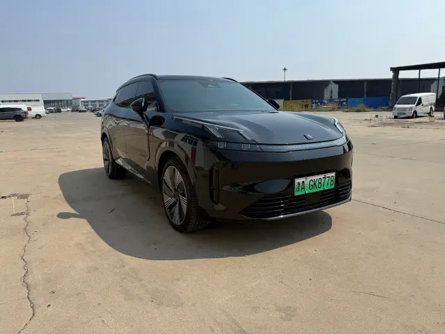 Lynk & Co 08 EM-P — Фото автомобиля 3